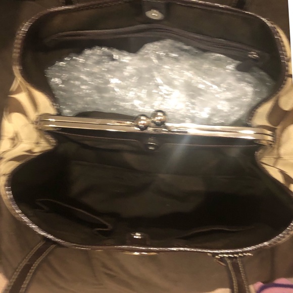 Coach Large Brown & Tan Signature Logo Shoulder Bag - Picture 3 of 12